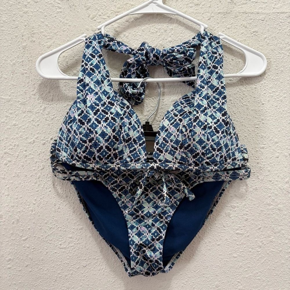 Athleta Aqualuxe Print Halter Bikini Set in Blue Tile Size Small
