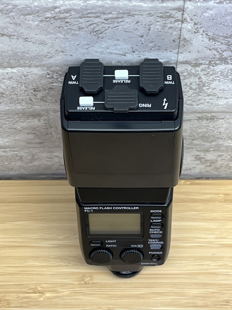 Olympus FS-FC1 Macro Flash Controller RF-11 Ring Flash