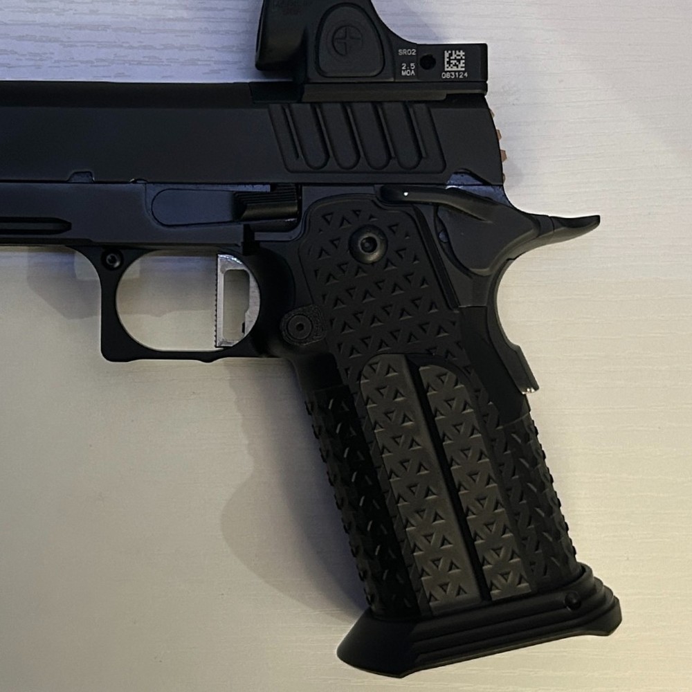 Magazine release button for 2011 and double stack 1911
