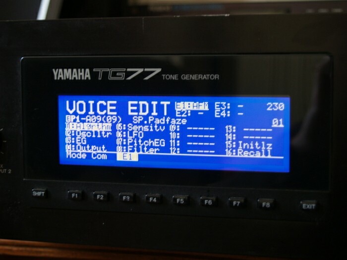 Yamaha TG-77 / QY300 Custom (Negative) LED Display !