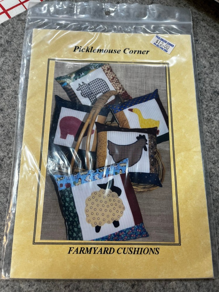 Picklemouse Corner  Farmyard Cushions Pattern