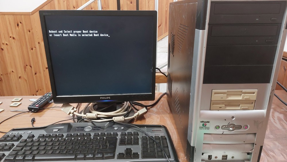 OLIVETTI PENTIUM 4 RETRO VINTAGE PCS