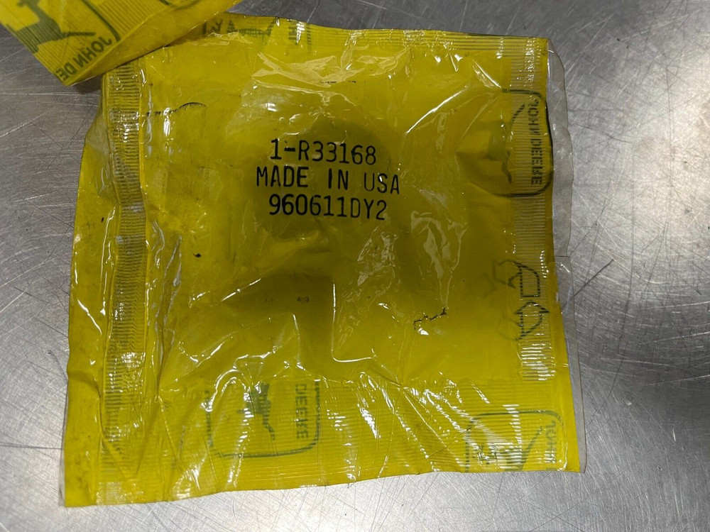 R33168 OEM John Deere Bushing