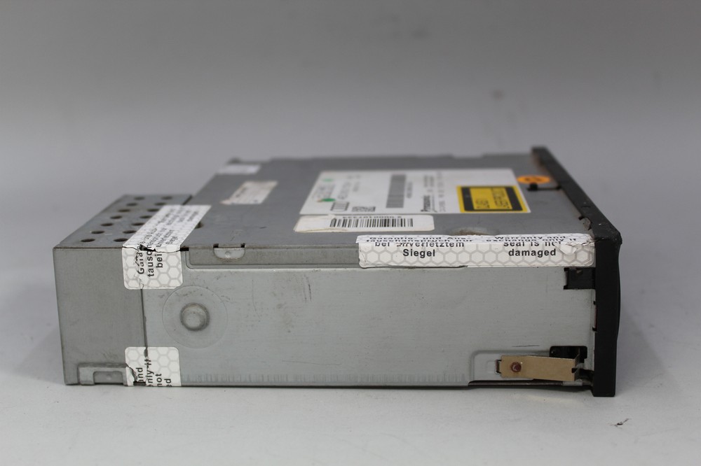 2005 2006 2007 2008 2009 AUDI A6 S6 CD PLAYER CHANGER OEM