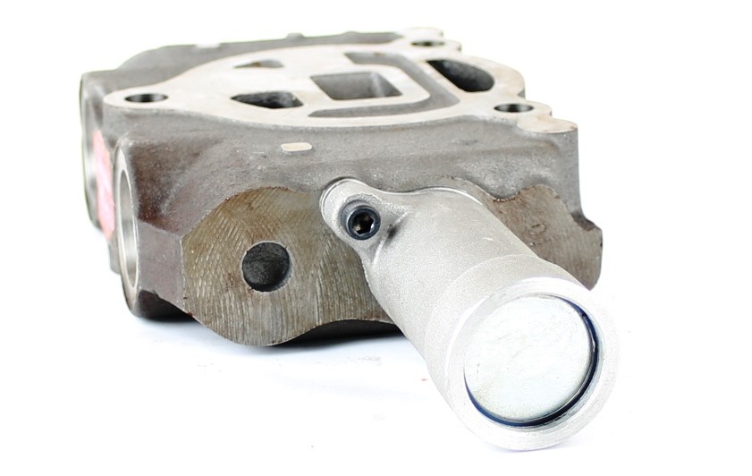 New 6002-J182 Hydreco Valve Section