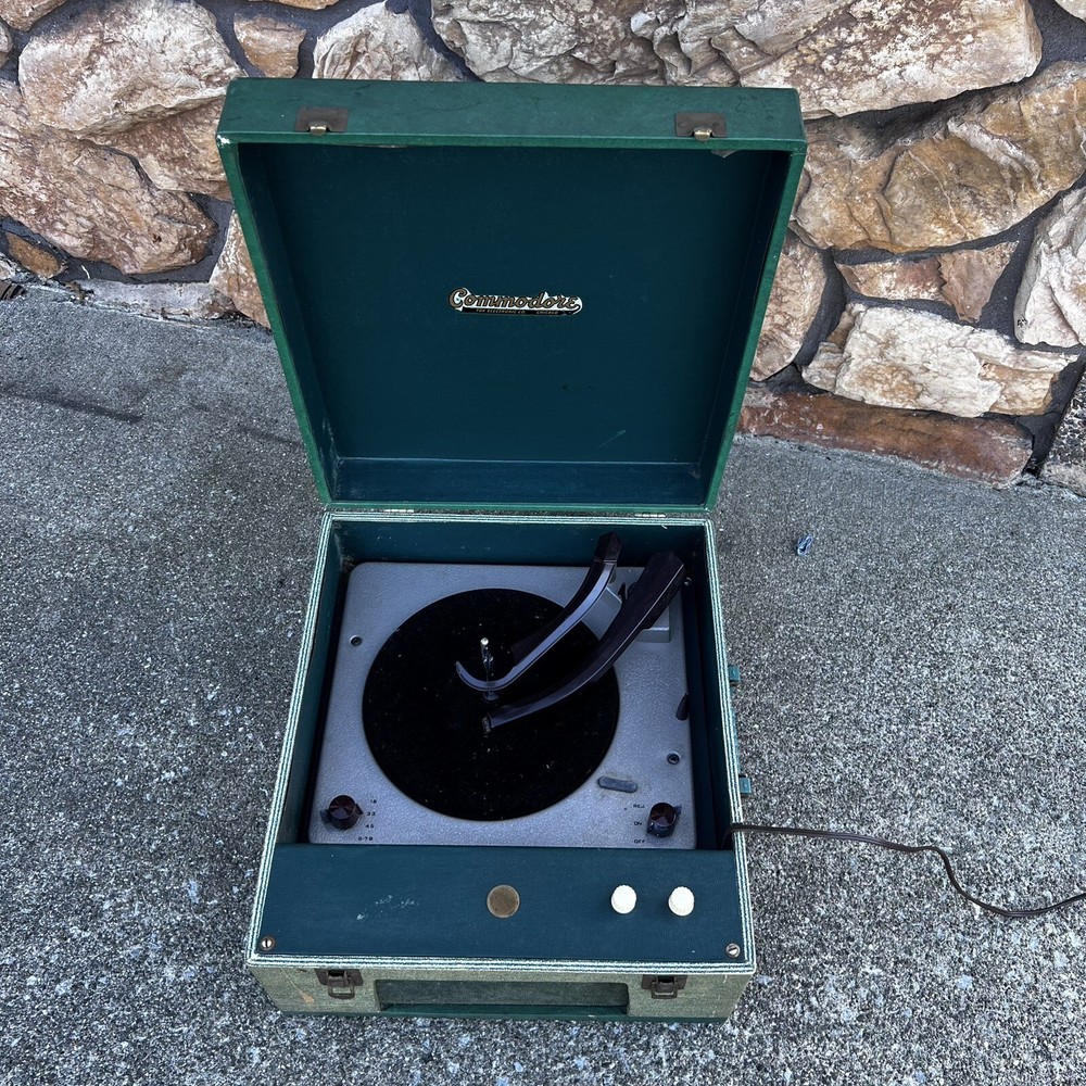 Vintage Commodore Portable Record Player Turntable Case WORKS