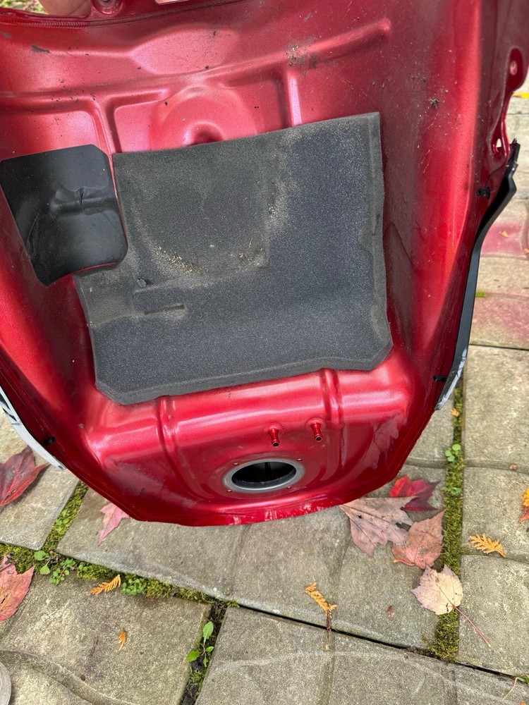 Mt09 Tank