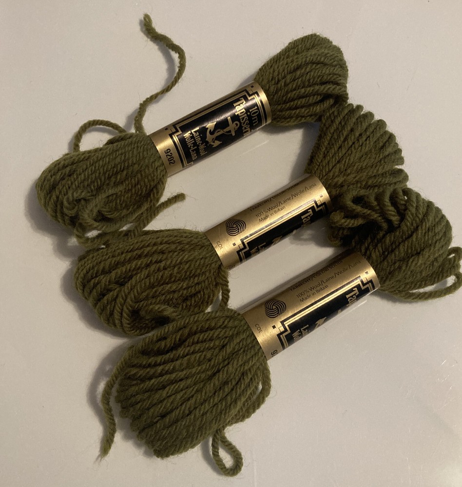 Anchor Tapestry Wool Embroidery Wool Olive 9202