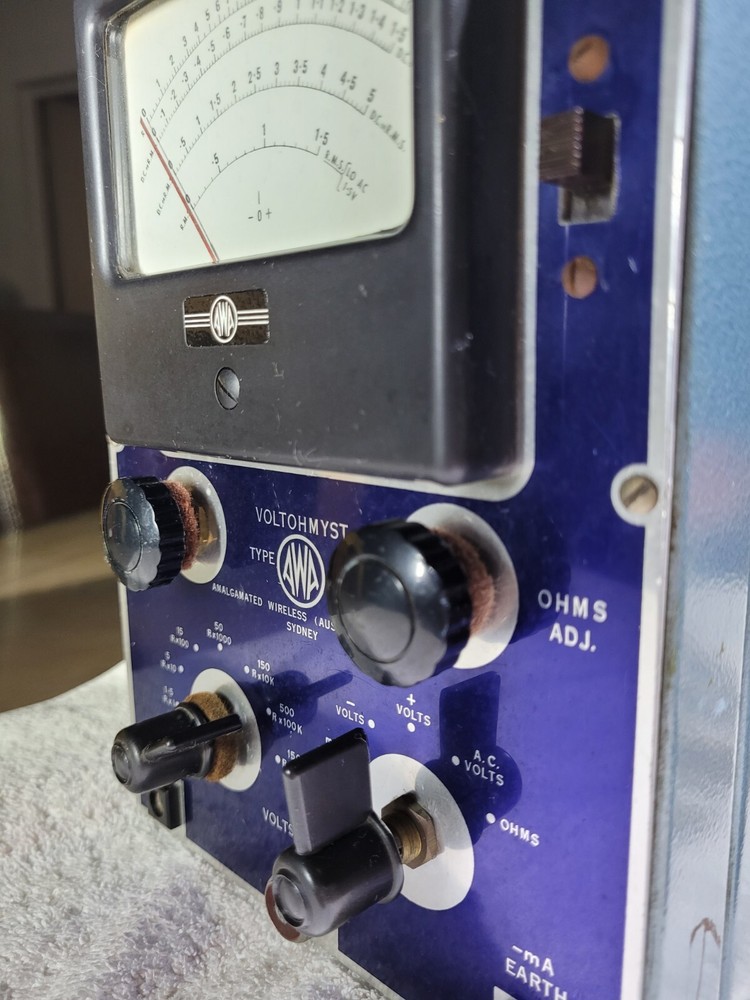 AWA Voltohmyst Type A56010