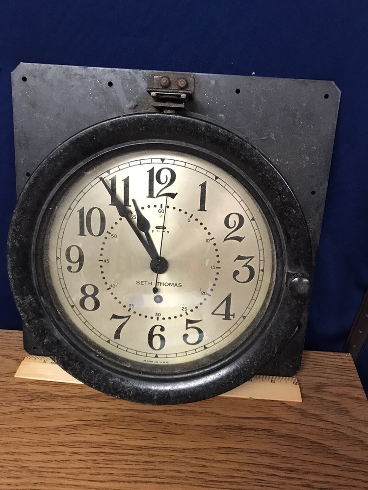 Seth Thomas Naval Type ship clock made in USA Working Condition