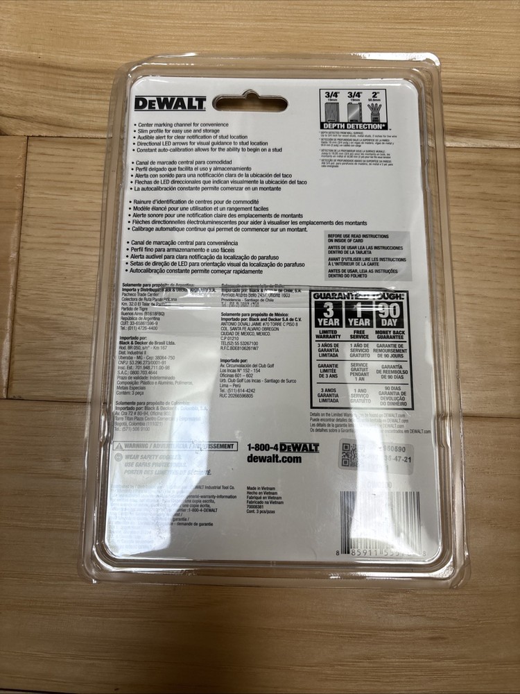 NEW! DEWALT Stud Finder | DW0100