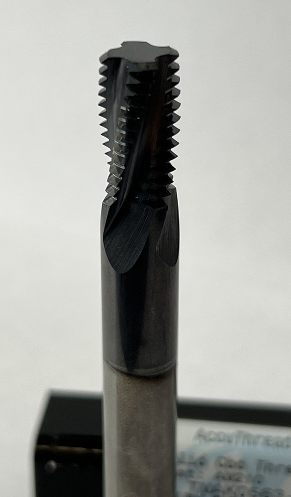 (NEW) Accuthread 856 Solid Carbide ThreadMill TMAK0563-18