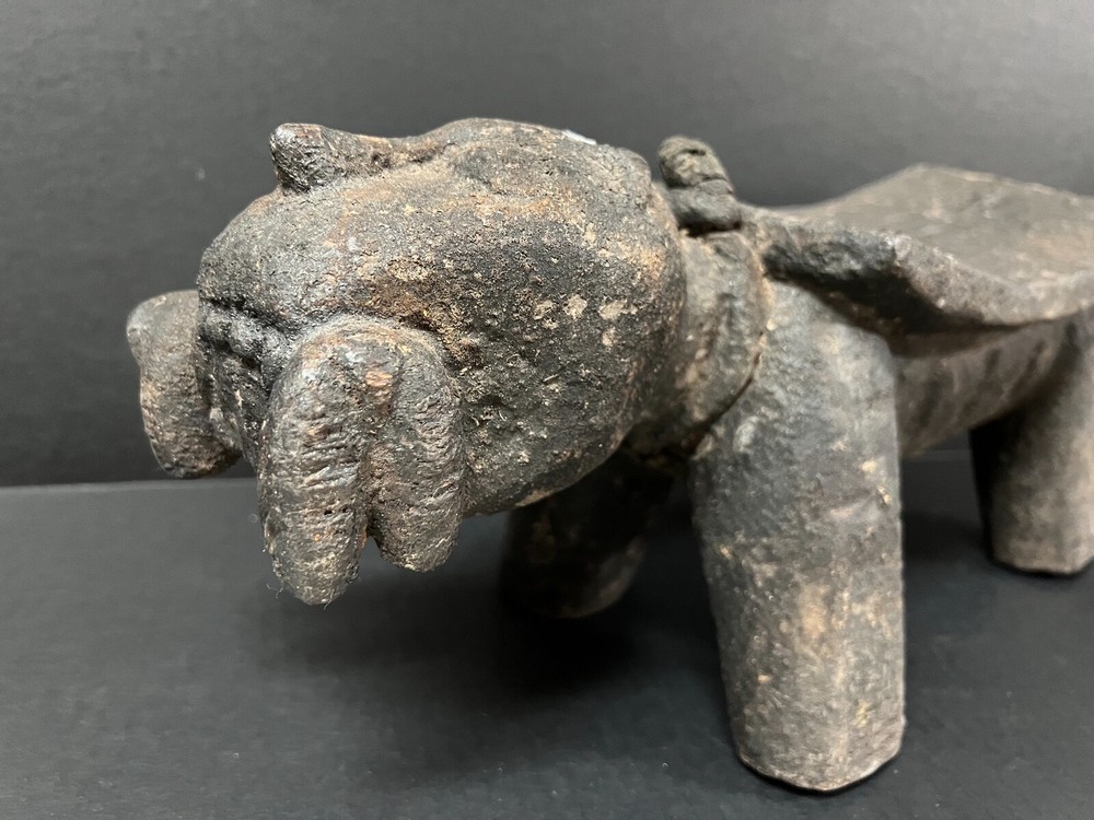 AFRICAN ART BAULE FISH STOOL