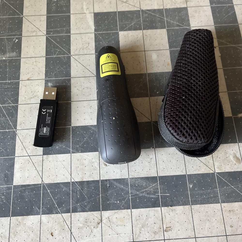 Logitech R400 Laser Presentation Remote - Black