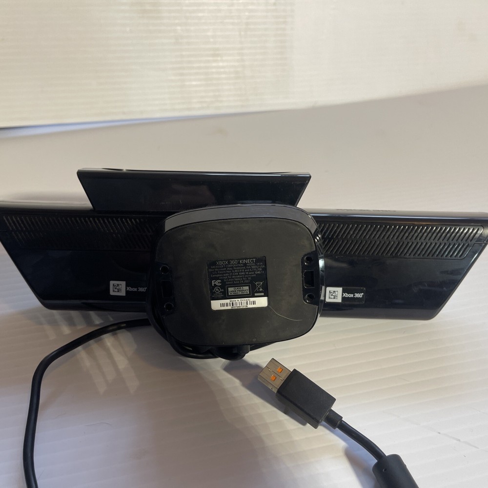 Microsoft Xbox 360 Kinect Sensor Bar Only - Black ** TESTED AND WORKING **