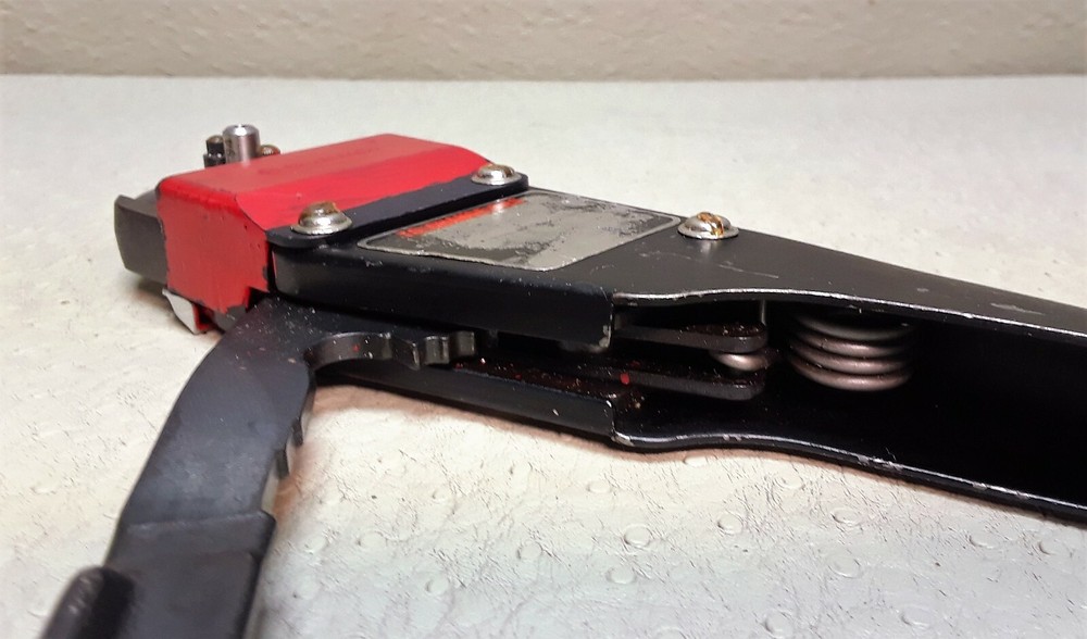 BURNDY M10S-1 HAND CRIMP/CRIMPER TOOL ,Great