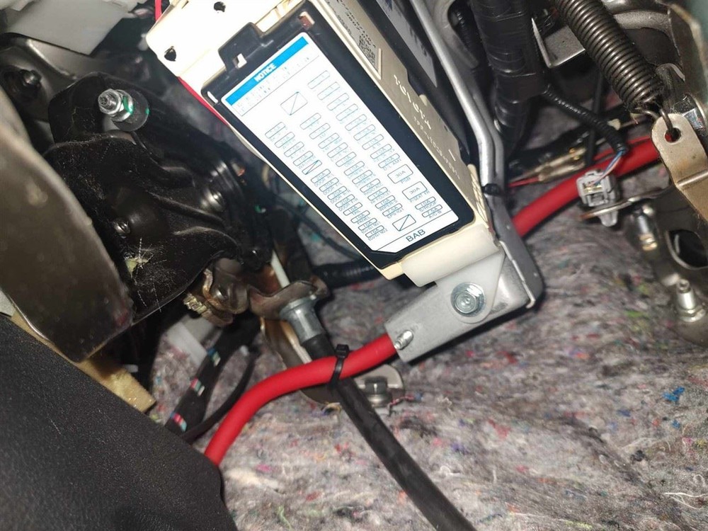 AVALON 2014 Fuse Box Cabin 6916