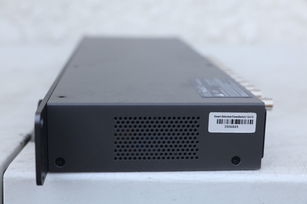 Blackmagic Design Smart Videohub 12x12