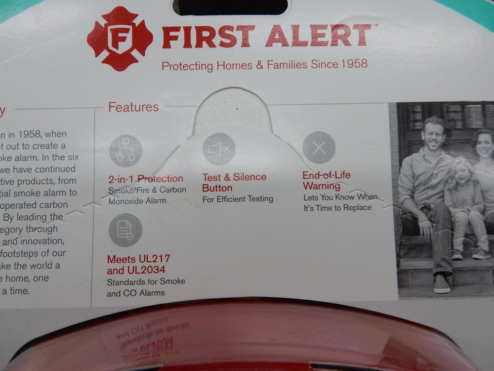 First Alert Smoke & Carbon Monoxide Alarm Model SC05CN