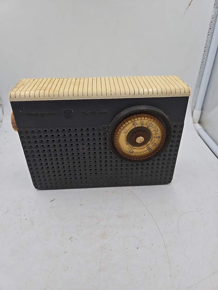Vintage  Westinghouse Transistor Radio