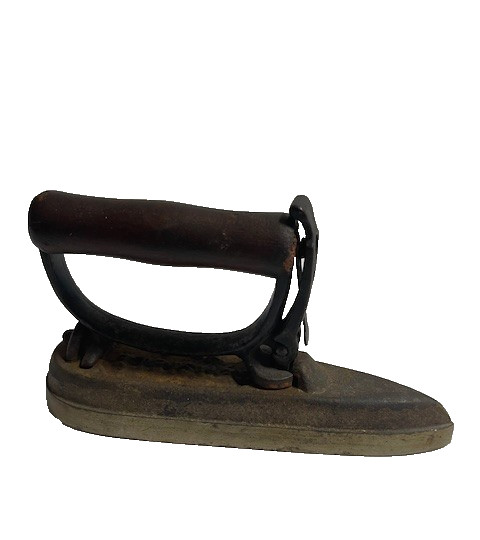 ANTIQUE SENSIBLE SAD IRON NO 1 WITH REMOVABLE HANDLE - 7" LONG