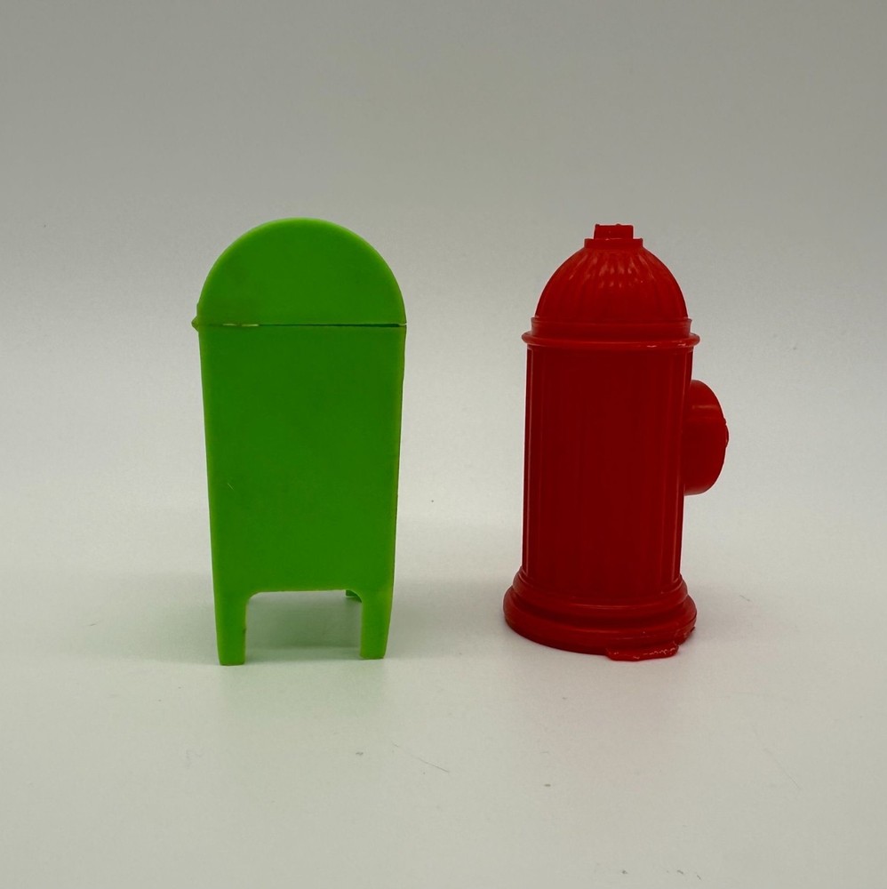 Vintage Miniature Candy Containers Fleer Fire Hydrant Post Box Plastic Dollhouse