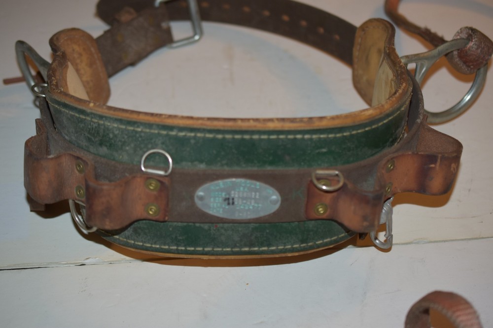 Klein Tools 5268N22 Lineman Belt Size 38 to 46