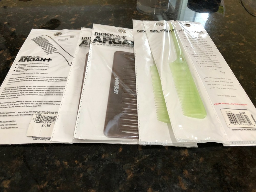 RickyCare Combs (3)ARGAN+ ( 3) RAT TAIL (6 TOTAL)