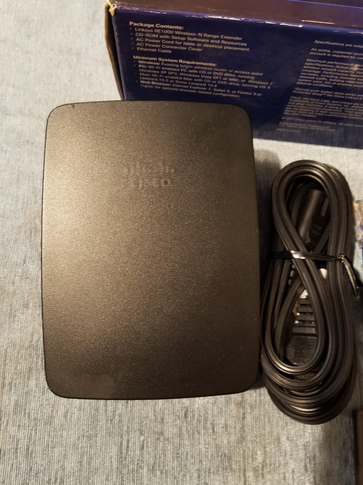 Cisco Linksys Wireless-N Range Extender RE1000 Original Device Box Cables Manual
