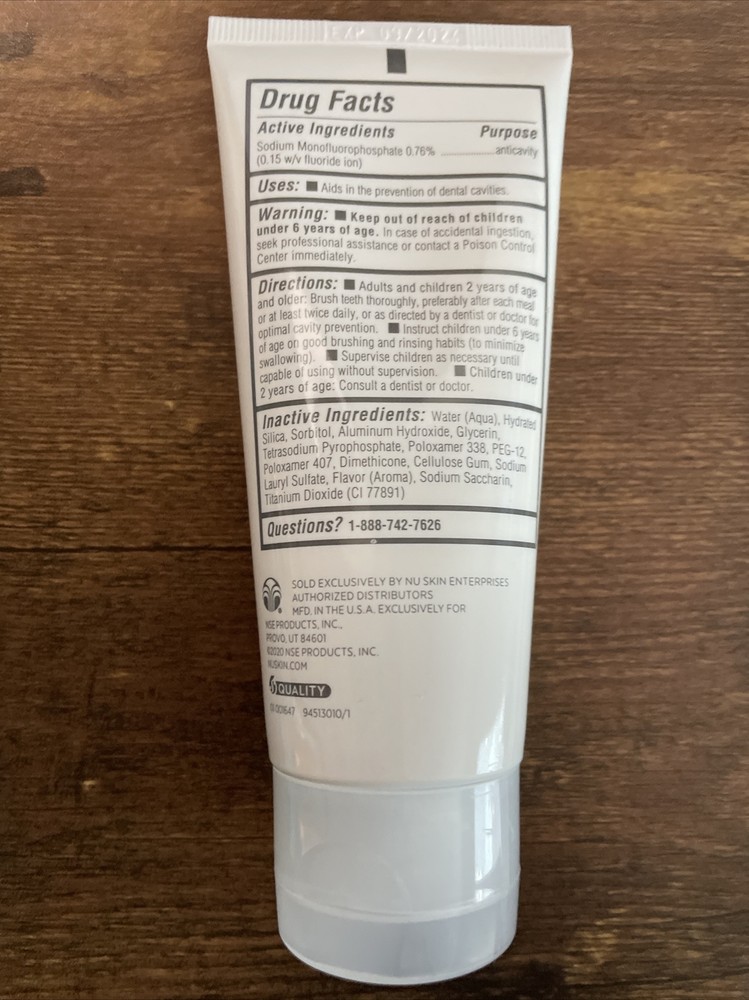 Nuskin AP-24 Whitening Fluoride Toothpaste