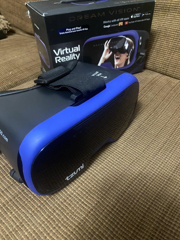 Tzumi Dream Vision Virtual Reality Smartphone Headset