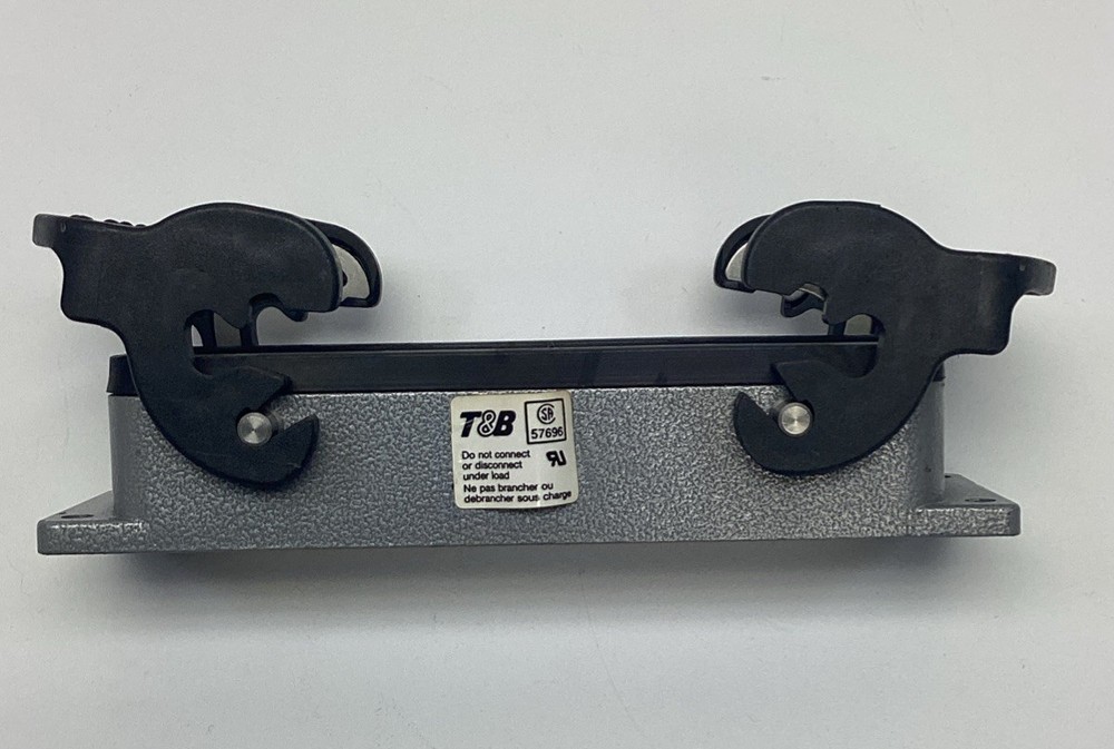 Thomas & Betts PB124E Double Lever Locking Panel Base