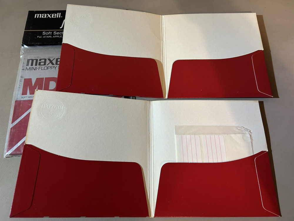 Maxell MD1-D Mini Floppy Disk 5.25” 2 pack with 2 empty display cases