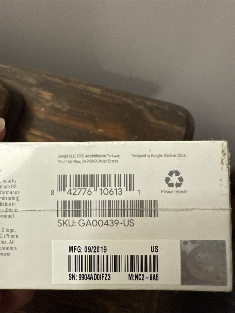 GOOGLE CHOMECAST 2000+ ANDROID &I PHONE BRAND NEW