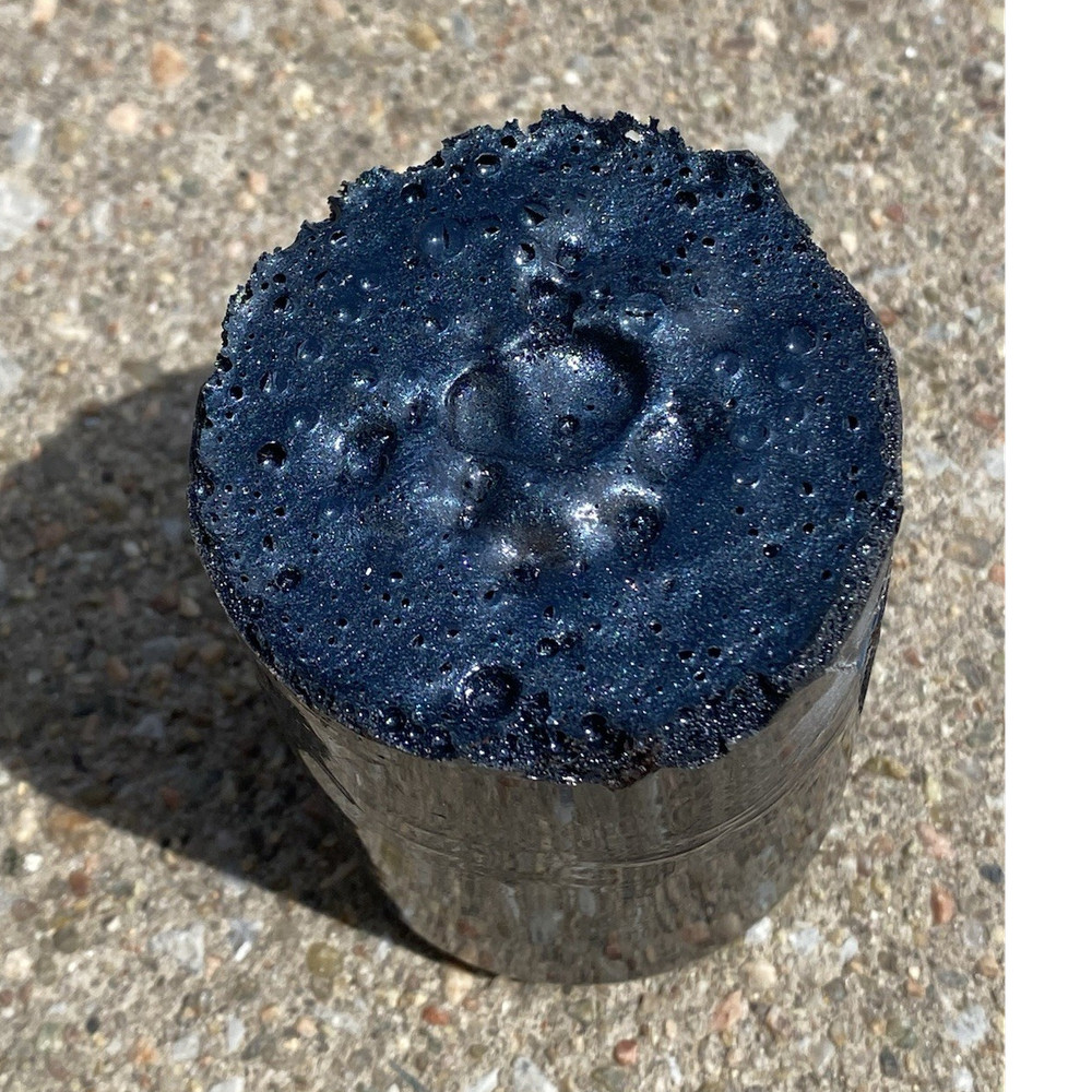 Black epoxy can