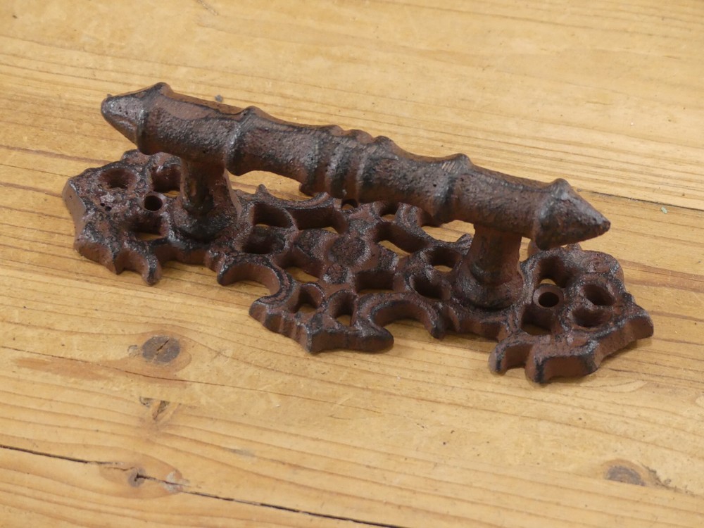 4 Cast Iron Antique Style FANCY Barn Handle Gate Pull Shed Door Handles Pulls