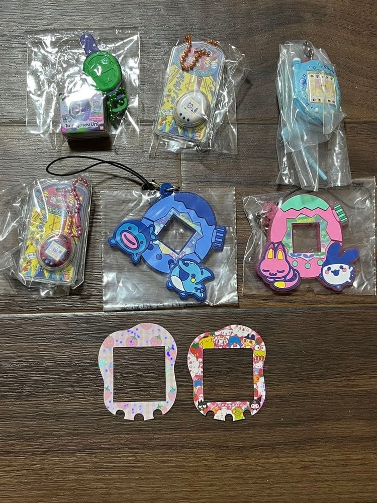 Tamagotchi Connection Melon Soda with selectable bonus