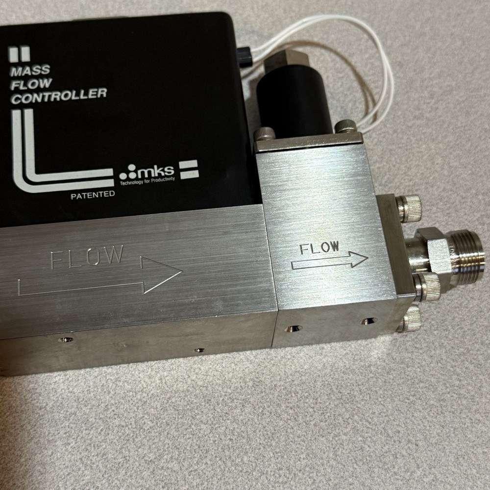 MKS Mass Flow Controller Type 1559A-23574-SV - Range: 400 SLM Used