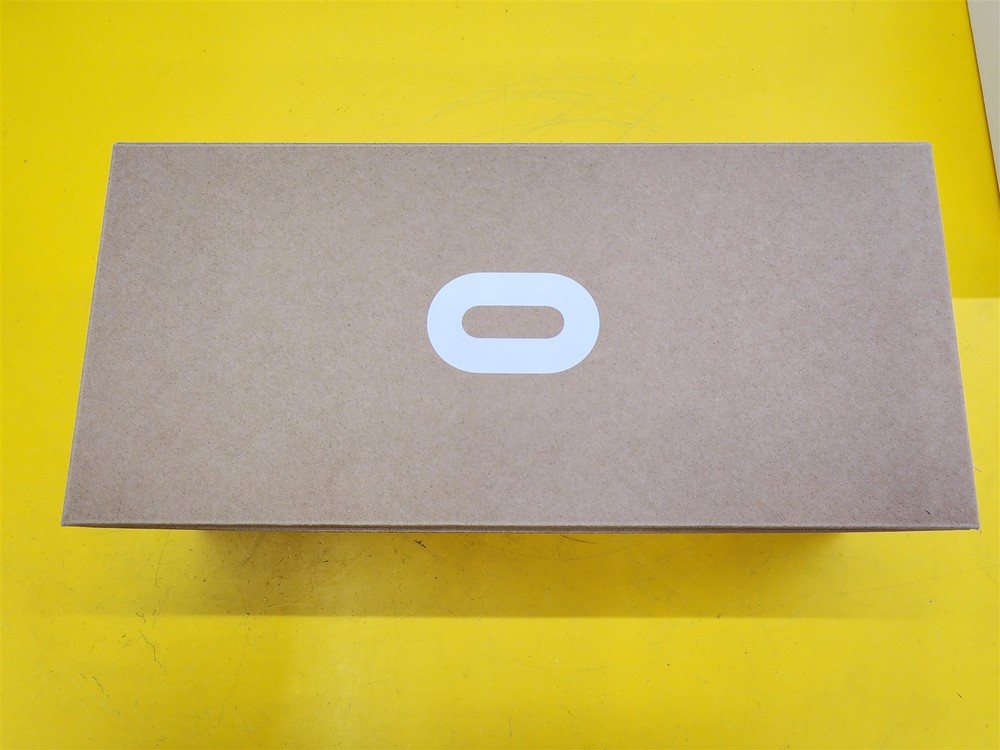 ⭐️⭐️⭐️⭐️⭐️ Oculus Quest 2 **OEM BOX ONLY** w Manuals