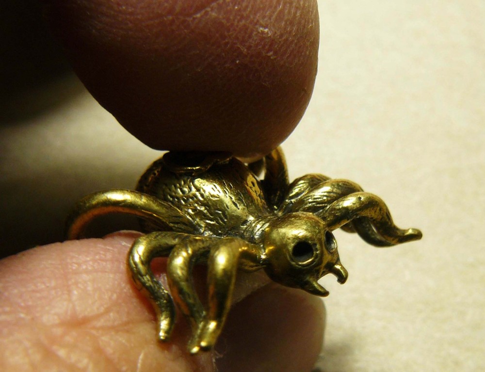 THAI_MAGIC SPIDER AMULET_PROTECTION TOTEM FOR THE ABODE_262030