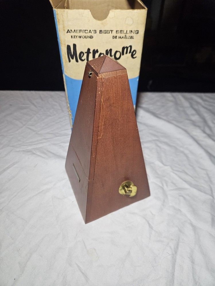 Vintage Seth Thomas Solid Wood Pyramid Metronome de Maelzel