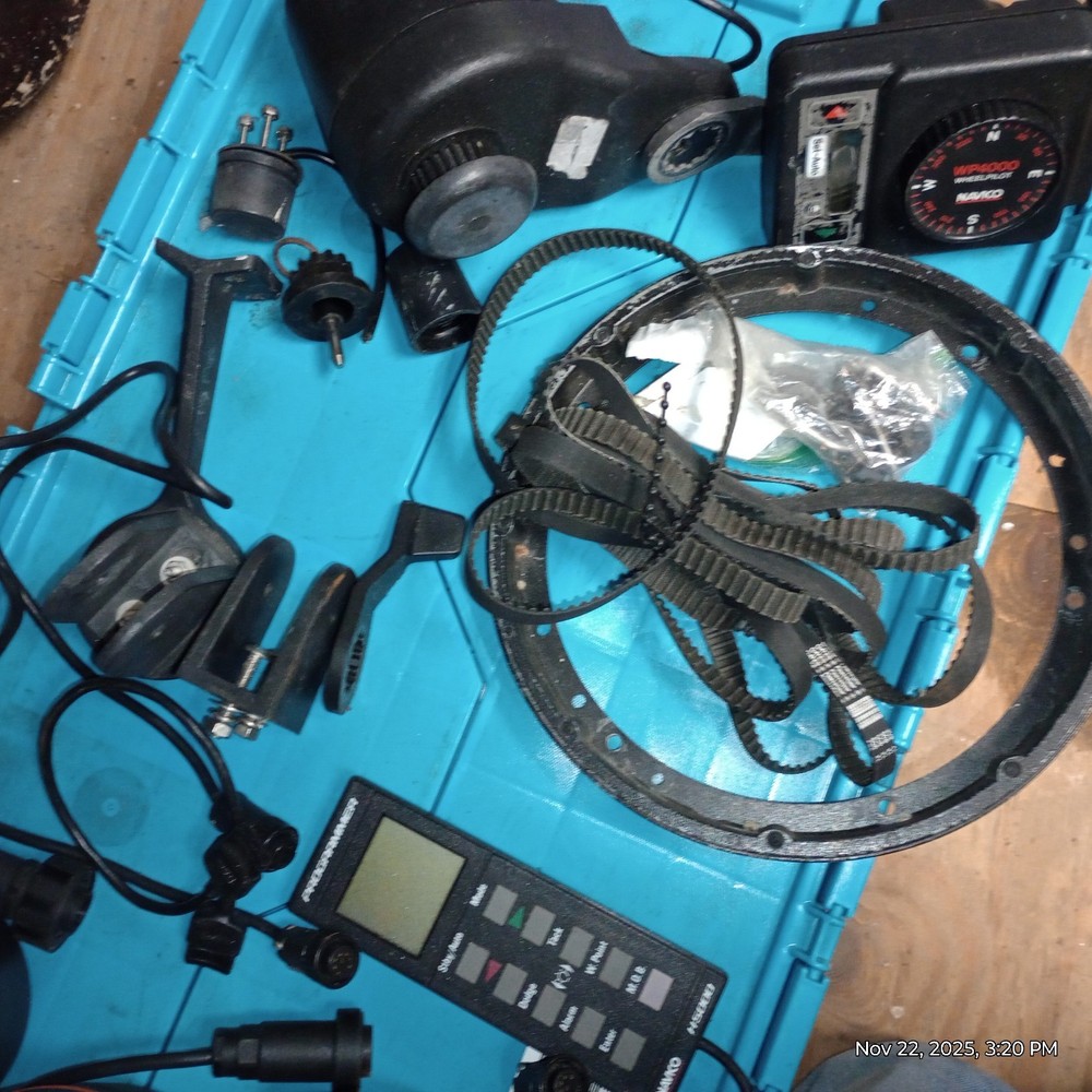 3 Wheel Auto Pilots 2 WP5000 & 1 WP4000