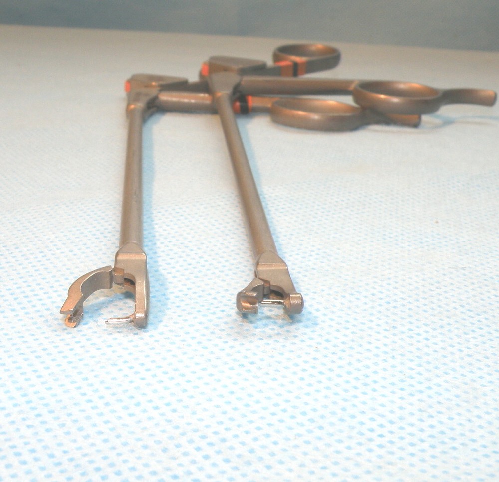 SHUTT Arthroscopy forceps curved Left & Right Suture Passer set