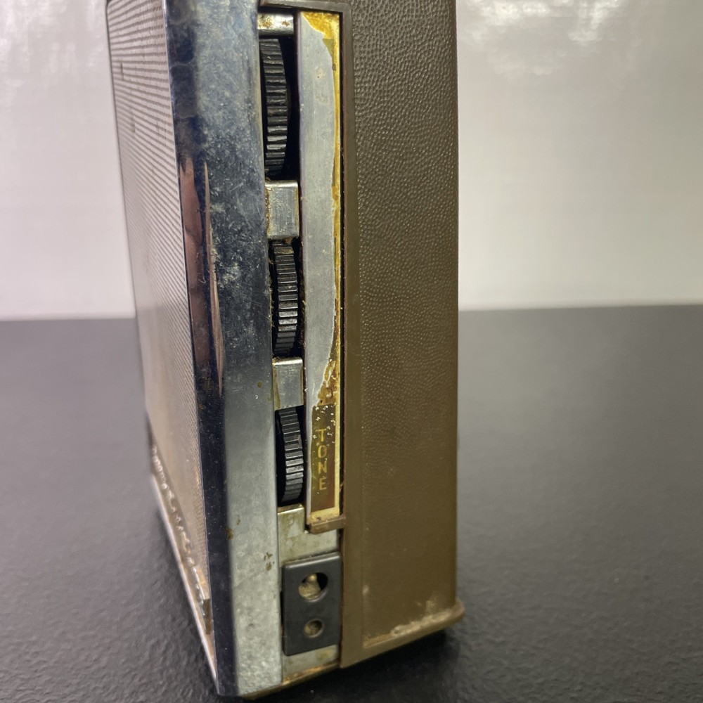 sears solid state transistor radio