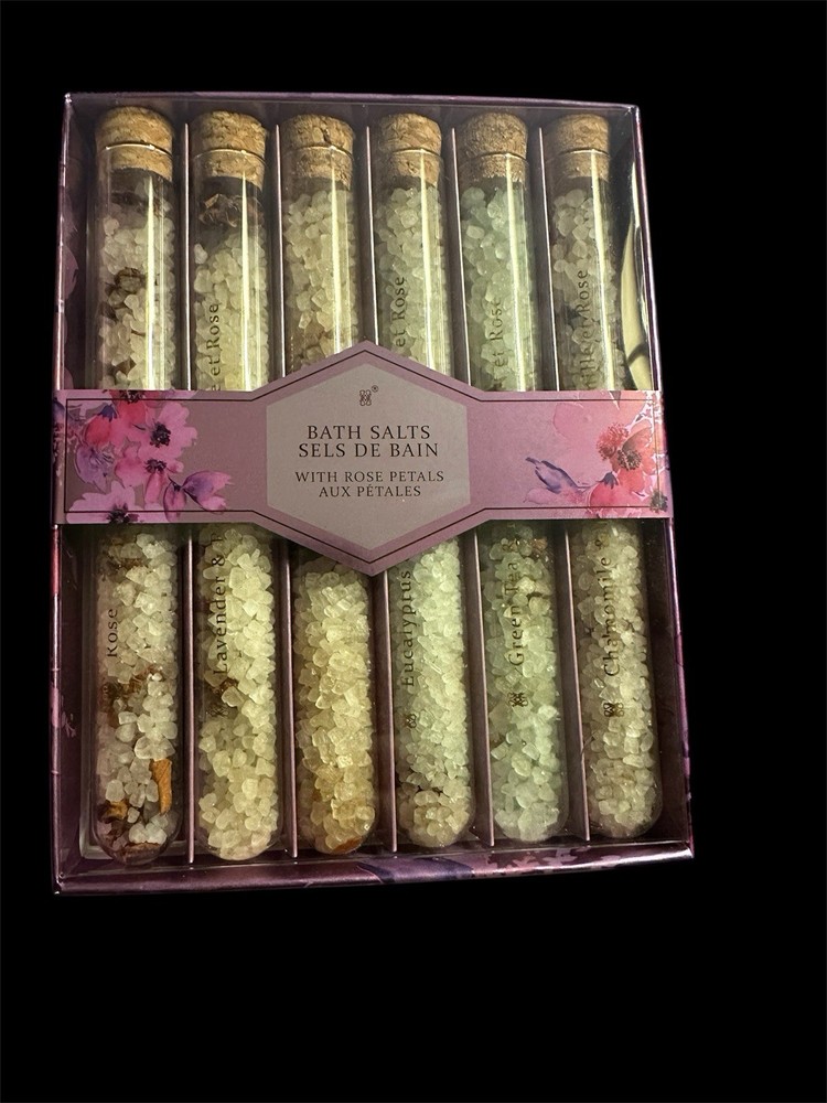 Measurable Difference Bath Salt With Rose Petals