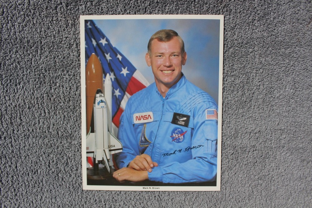 Astronaut Autograph - Space - Shuttle NASA - MARK N. BROWN - Signed