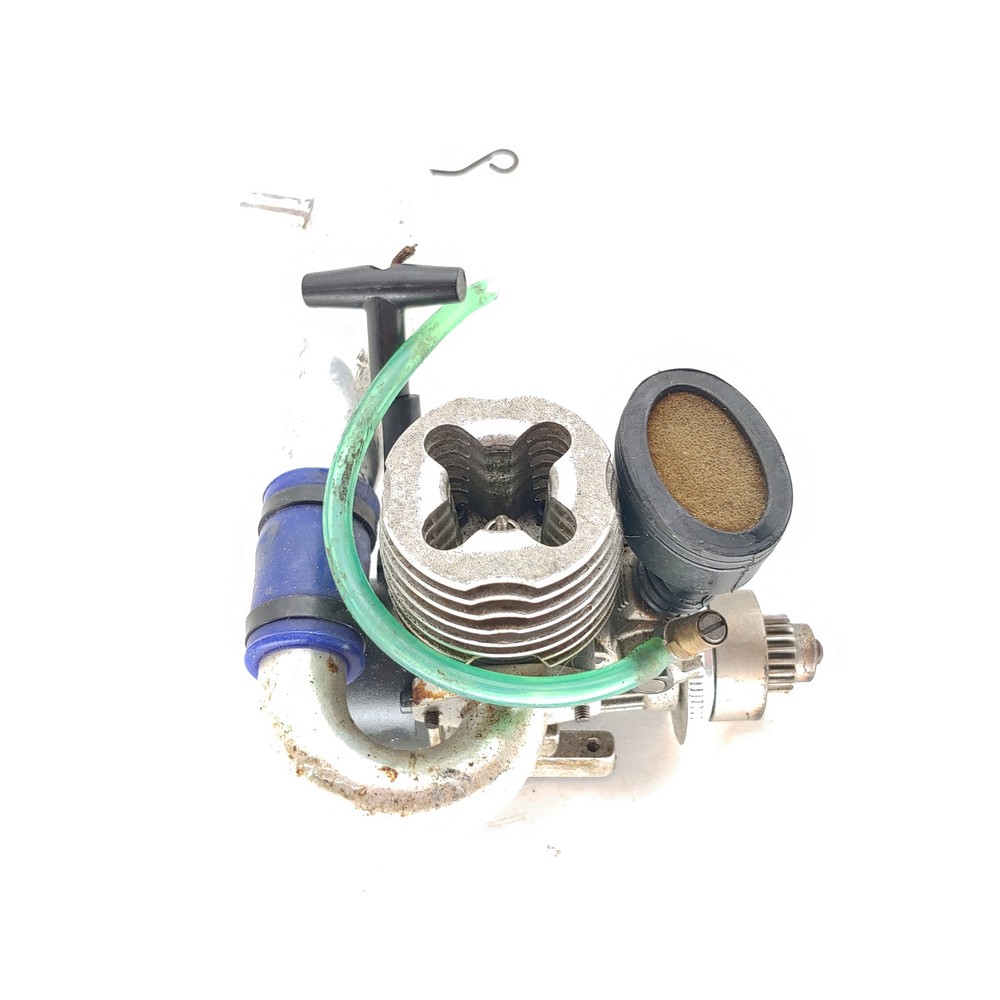 Vintage Team Associated .15 Nitro Engine w/ Pull-Start, Exaust Pipe, Mounts