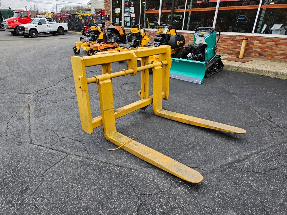 Balderson Forklift Forks Mast and Tynes Used