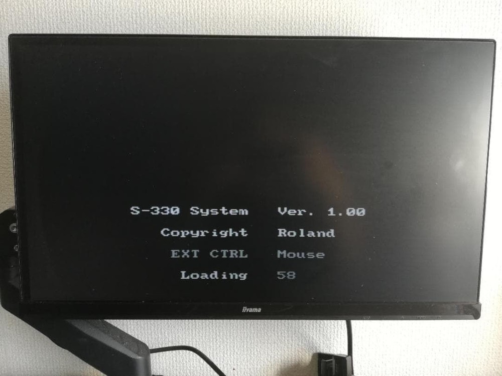 Roland S-330 Digital Sampler Rackmount Unit wi/controller(MU-1) system disk