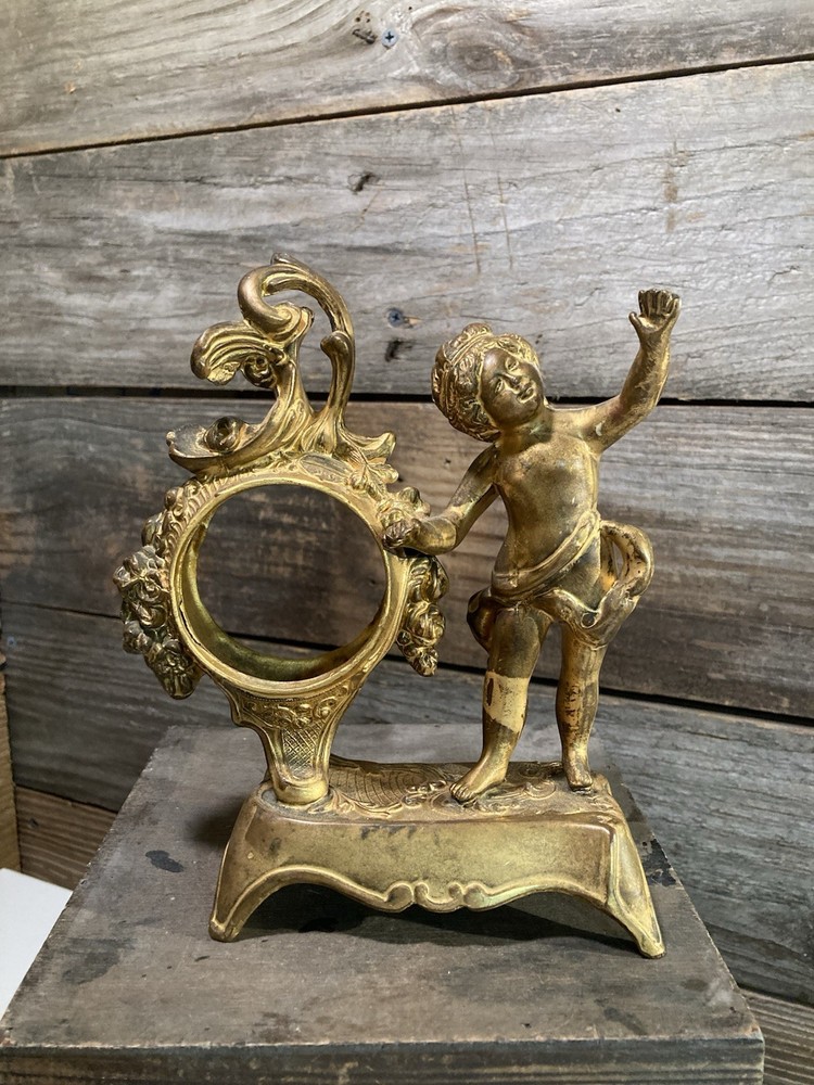 Victorian Cherub Brass Clock Holder Round Face